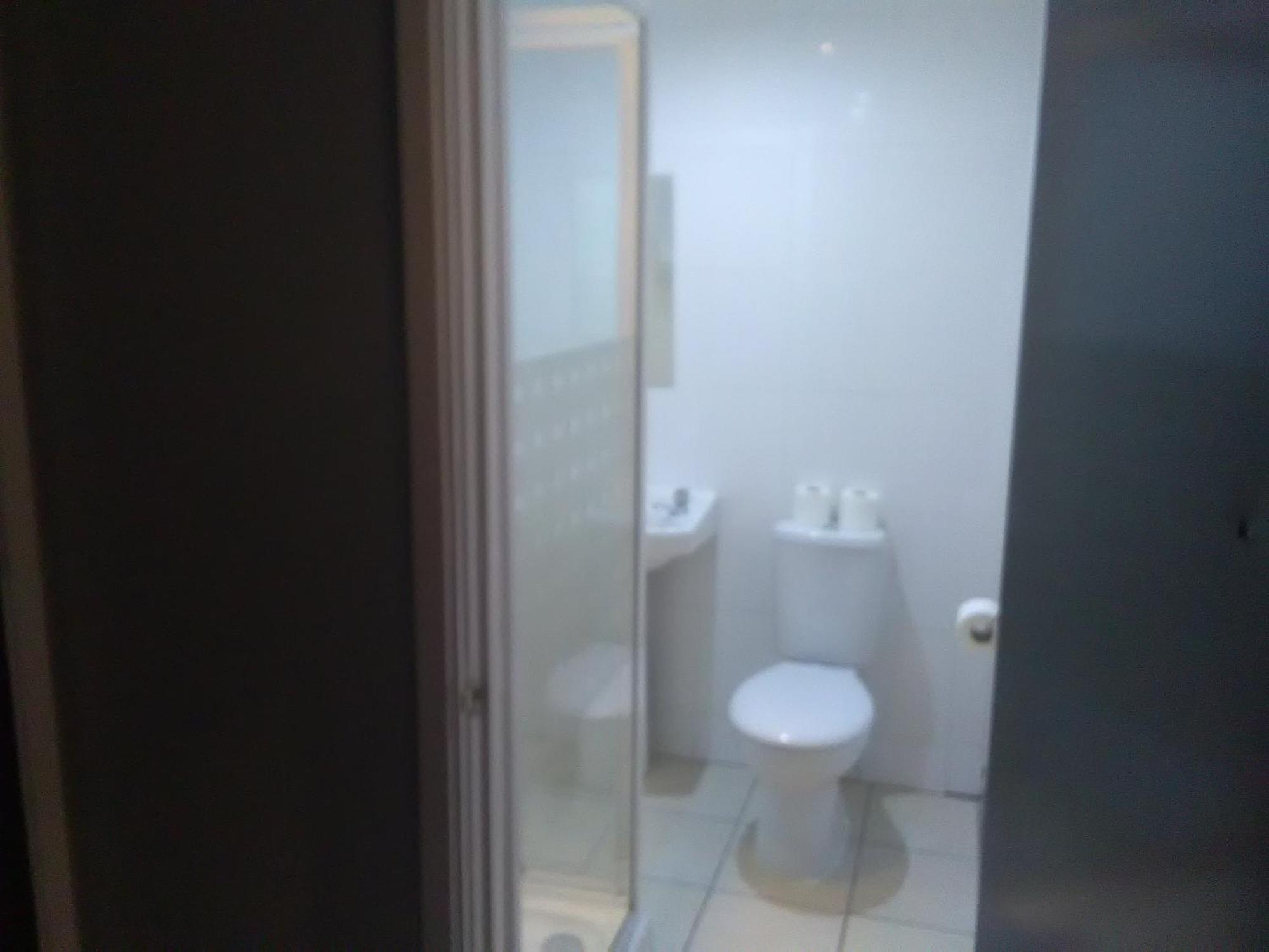 Newcastle West Hotel & Bar Rom bilde