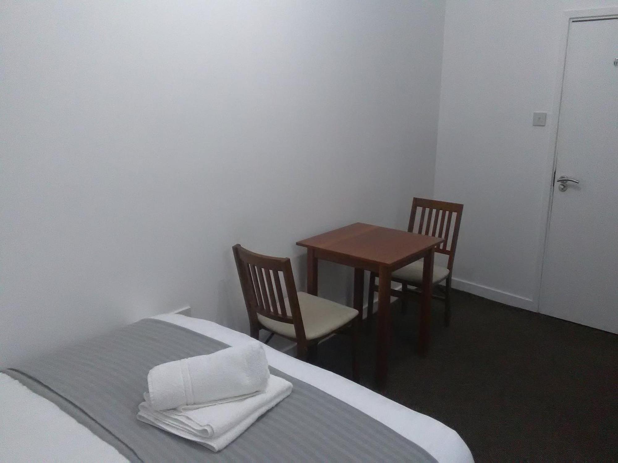 Newcastle West Hotel & Bar Rom bilde
