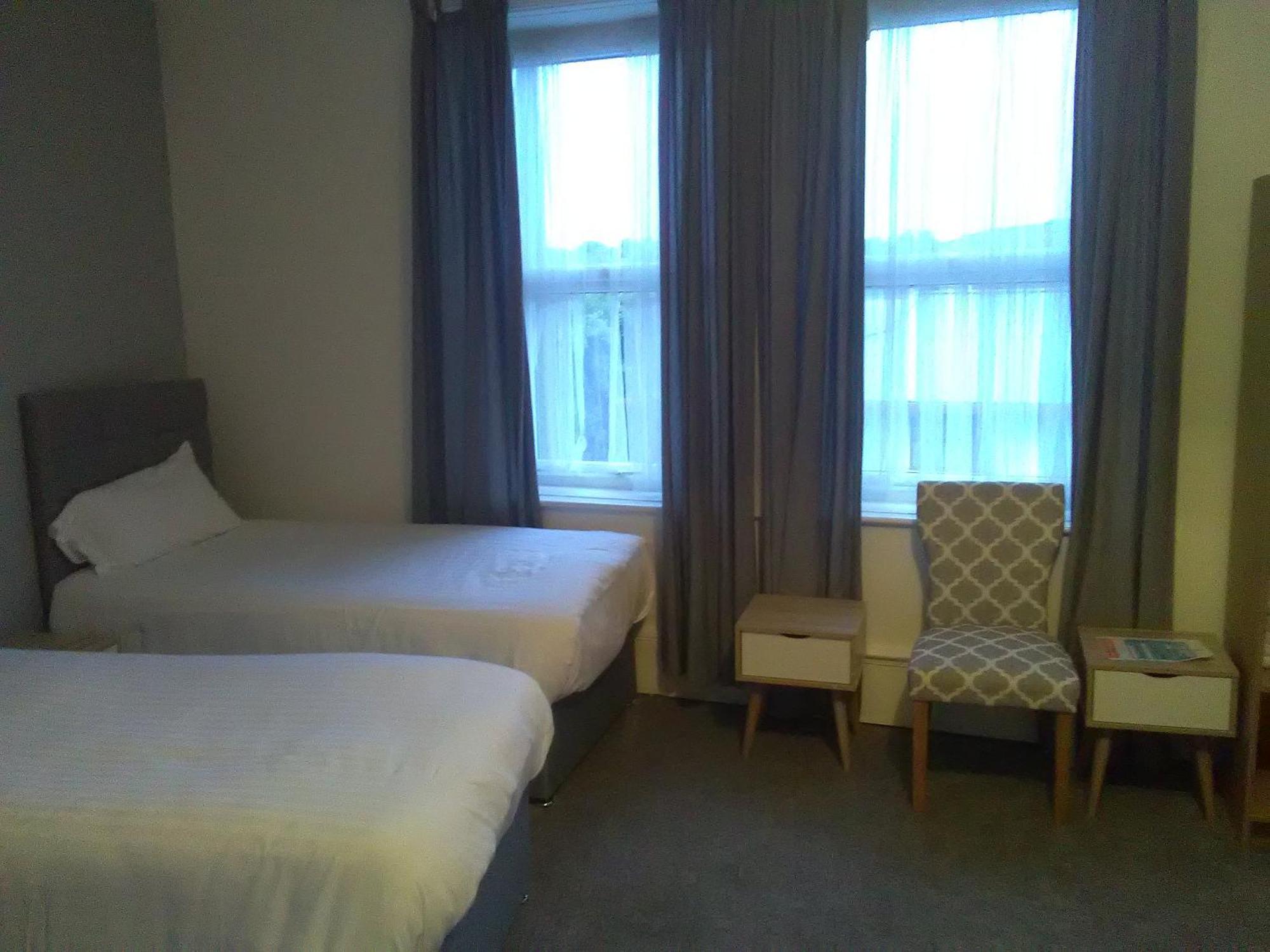 Newcastle West Hotel & Bar Rom bilde