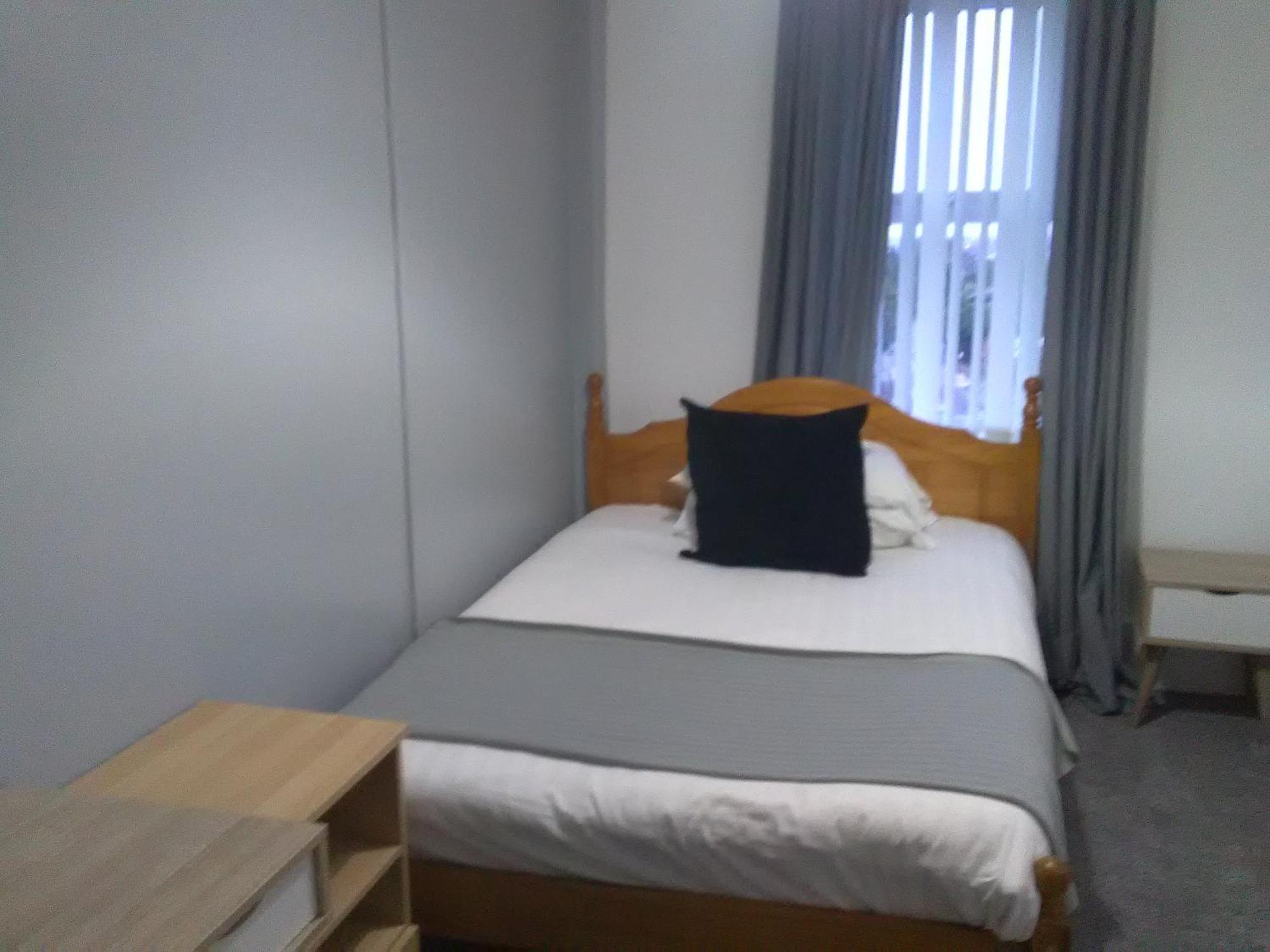 Newcastle West Hotel & Bar Rom bilde